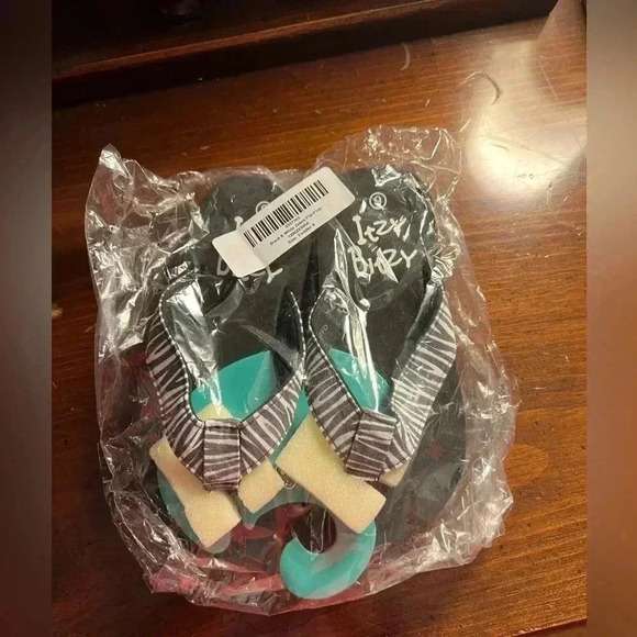 Toddler Size 9 Zebra Itzy Bitzy Flip-Flops - Picture 2 of 6